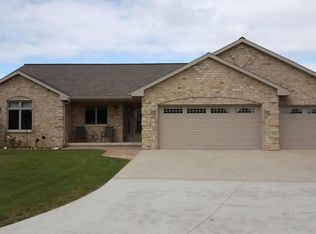 1230 Fox Chase Ct, Reedsville, WI 54230