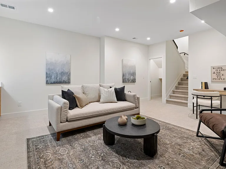 1233 Perry St #1 — Photo 24