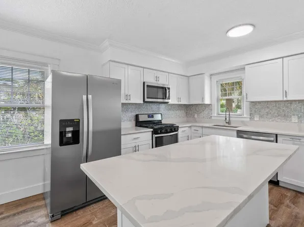 415 Greenbriar Dr #1, Lake Park, FL 33403