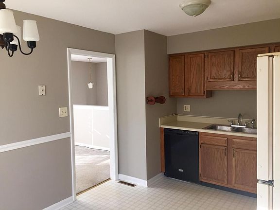 2nd image of 808 Orlando Ct