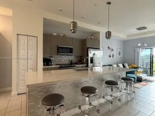 7815 NW 104th Ave APT 32, Doral, FL 33178