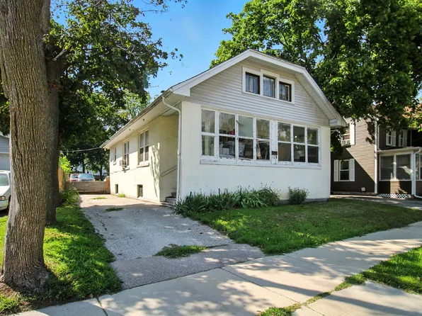 709 S River St, Aurora, IL 60506