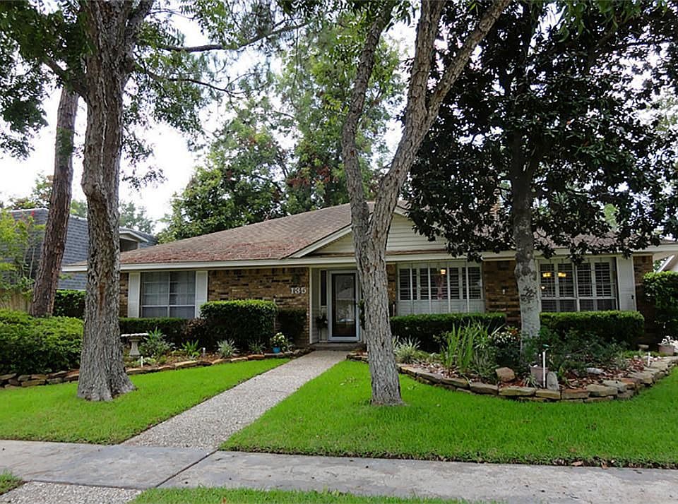 1st image of 135 Camellia St