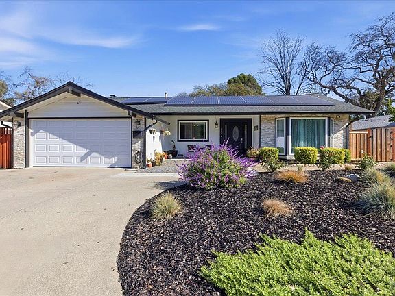 3rd image of 451 Alamo Drive