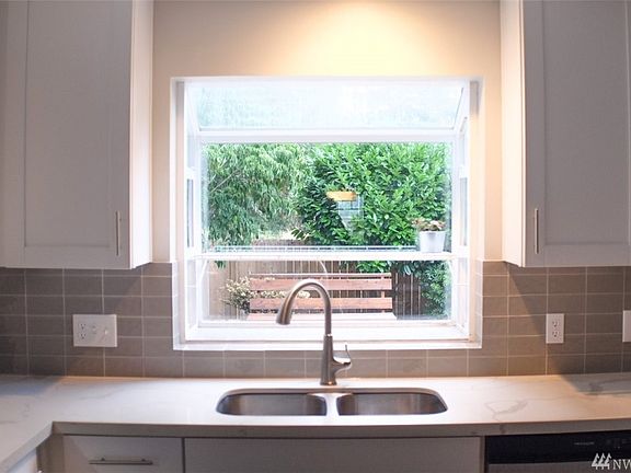 5th image of 7405 201st Street Ct E