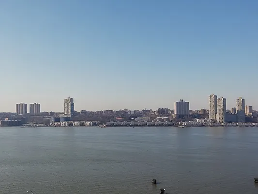 Sold by Sotheby's International Realty | media 35