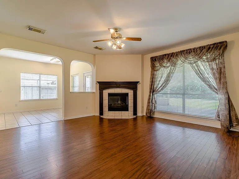 2123 Hill Canyon Ct — Photo 8