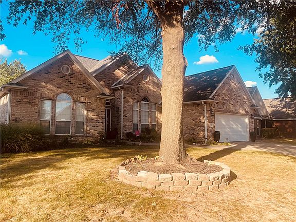 2nd image of 4305 W Arlington Dr