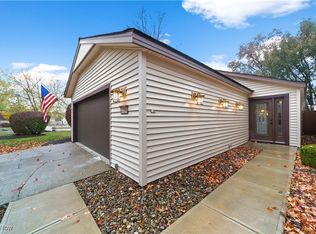 32996 Fern Tree Ln, North Ridgeville, OH 44039