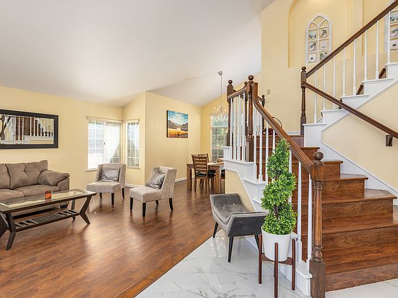 4th image of 3868 Rollingwood Dr