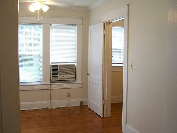 2nd image of 2920 W Bay View Ave #A