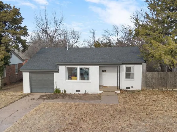 1823 Sheffield Rd, The Village, OK 73120