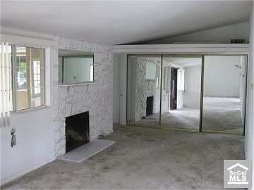 5th image of 521 S Dorchester St