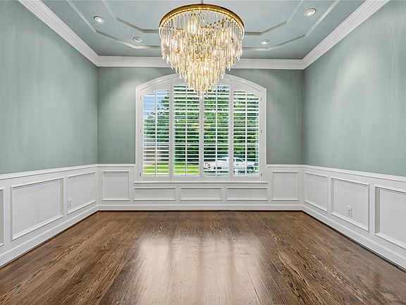 4th image of 118 N Shawnee Ridge Cir