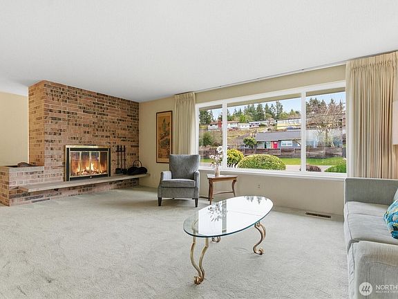 5th image of 3719 Petersville Road NE