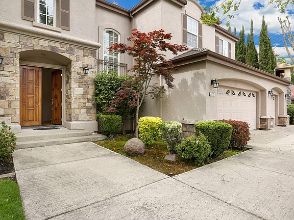 2nd image of 4433 Saint Andrews Dr