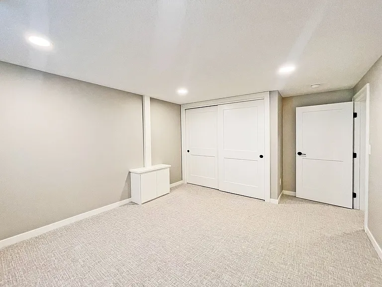 408 S Olive St — Photo 20