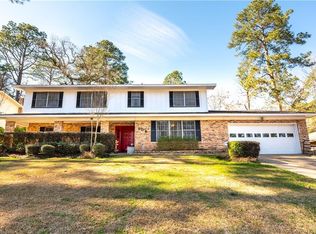 308 Hiawatha Trl, Pineville, LA 71360