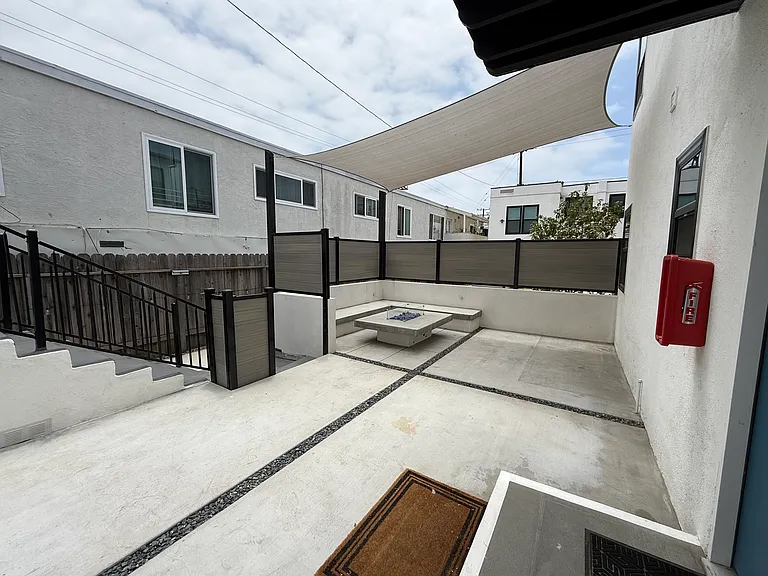 1256 Princeton St #D — Photo 3