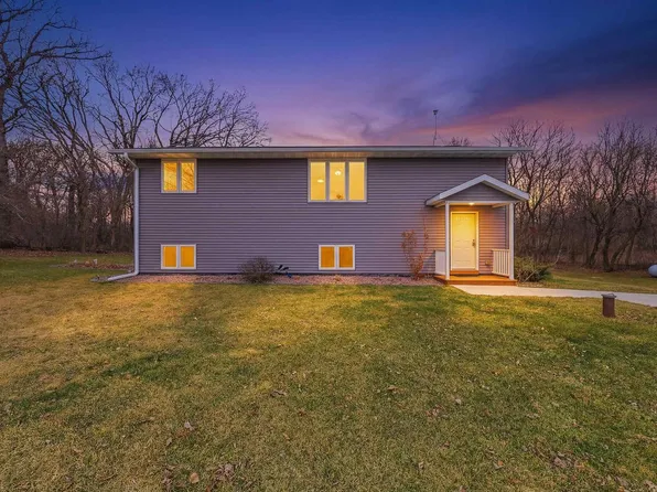 N4202 Welsh Road, Juneau, WI 53039