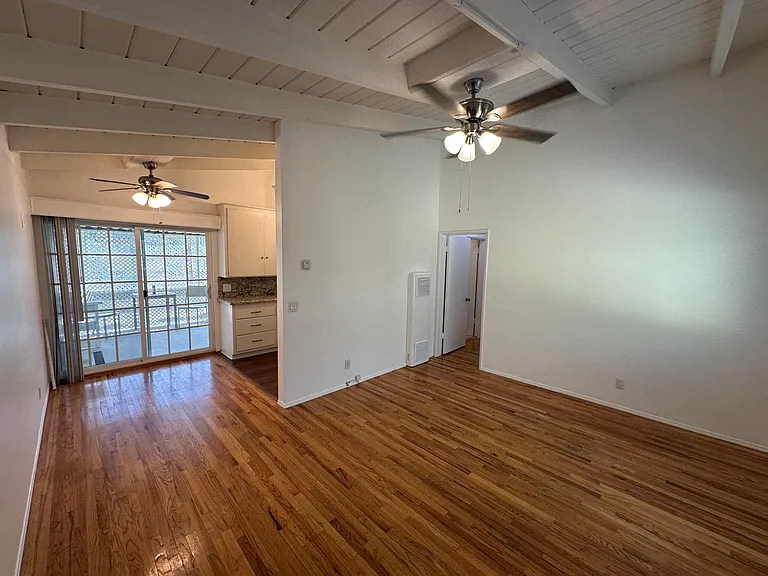 1711 Holly Dr #1711 — Photo 5