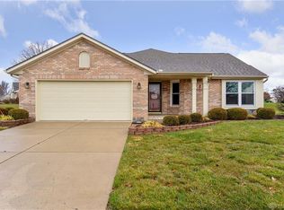 1735 Sulky Trl, Miamisburg, OH 45342