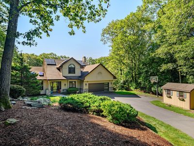 15 Coach Hill, Danbury, CT, 06811