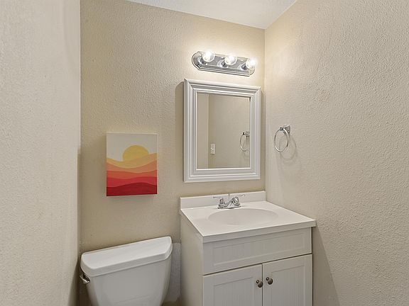 5th image of 8124 Lifford St #1B-644733
