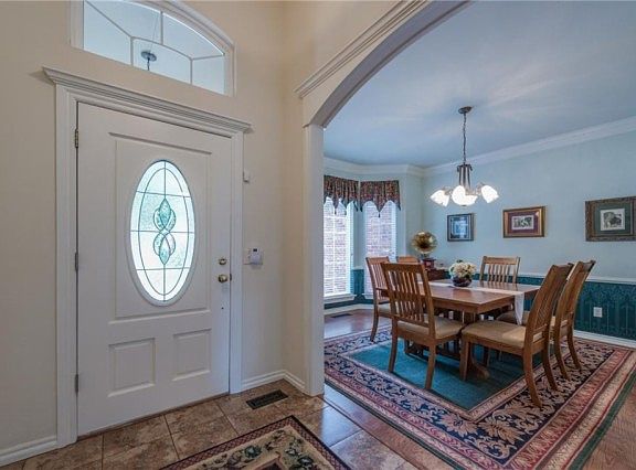 4th image of 908 Posados Dr