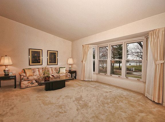 5th image of 2142 N Cherry Hill Dr