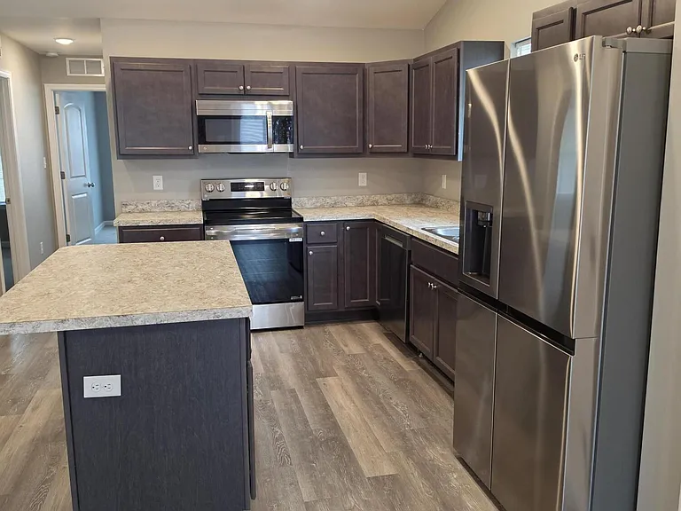 8092 Driftwood Loop — Photo 4