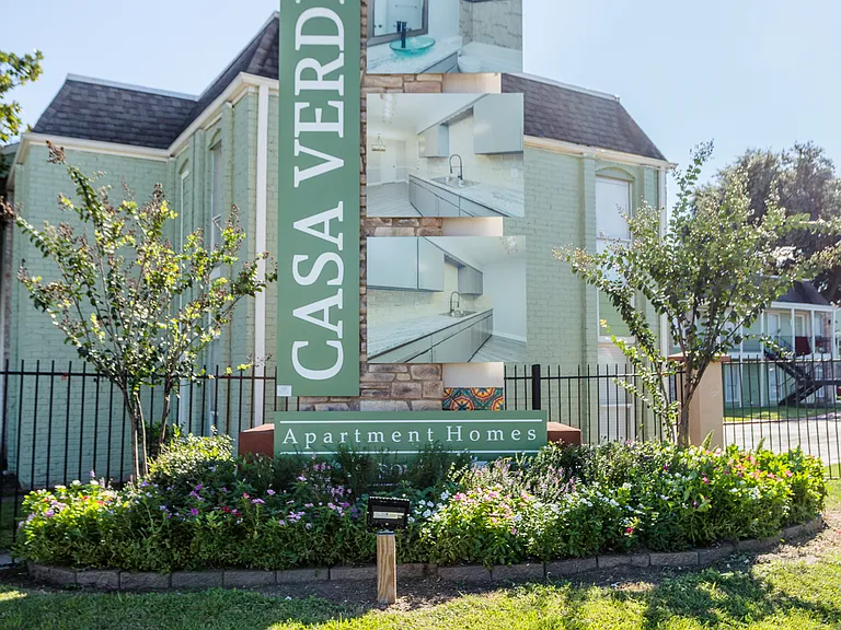 Casa Verde Apartments — Photo 6