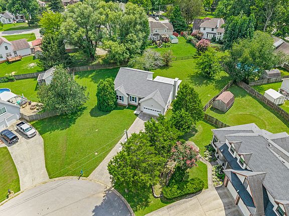 3rd image of 3512 Teal Dr