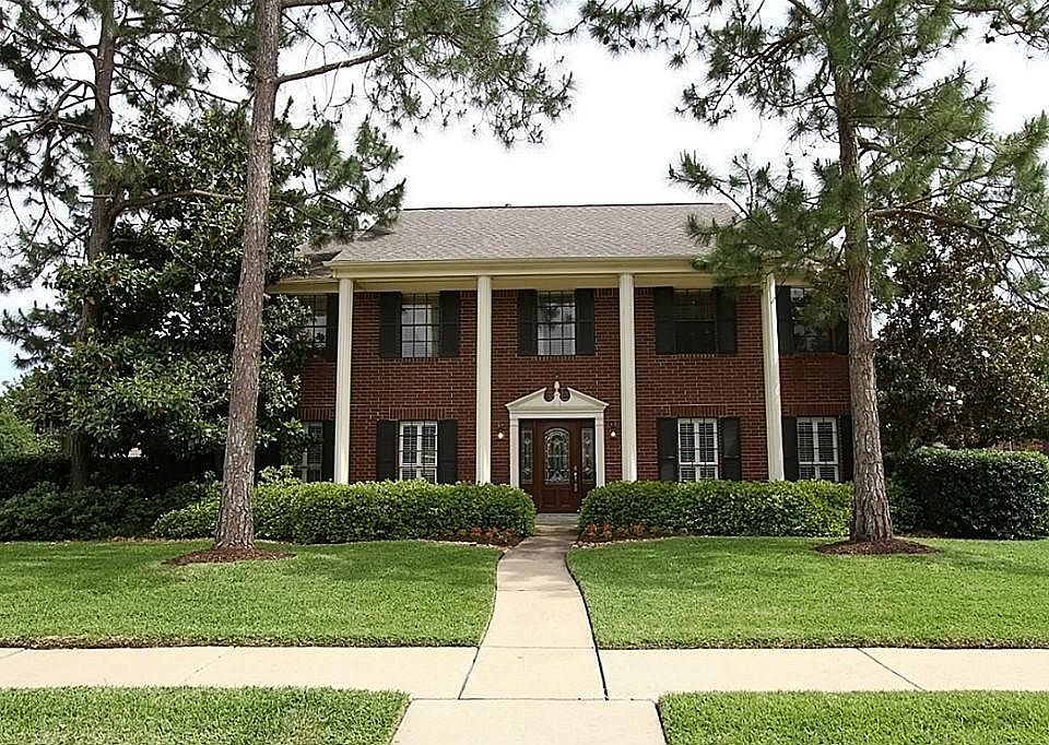 1st image of 16203 Garden Hill Ln