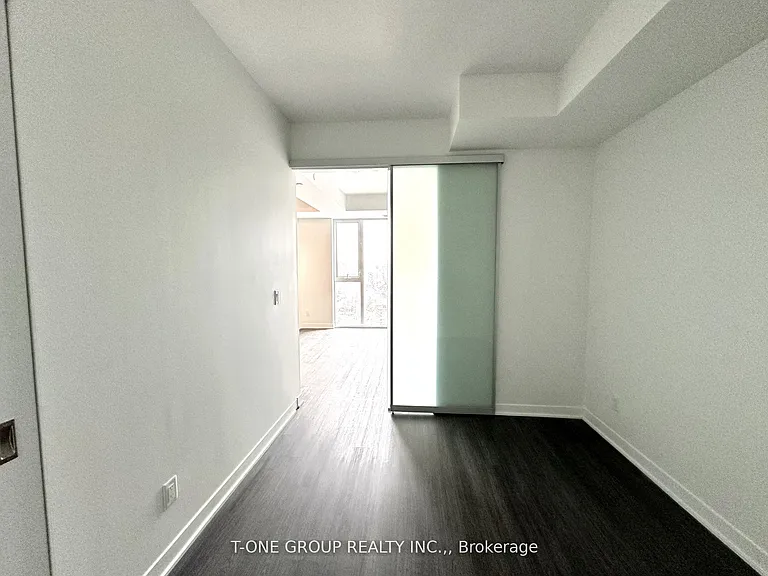 185 Alberta Ave #803 — Photo 10