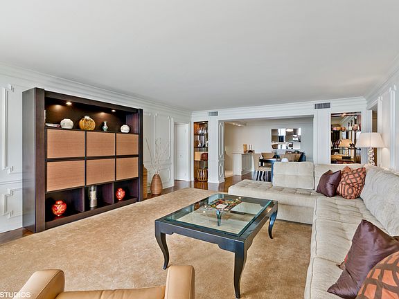 4th image of 1212 N Lake Shore Dr APT 31BS