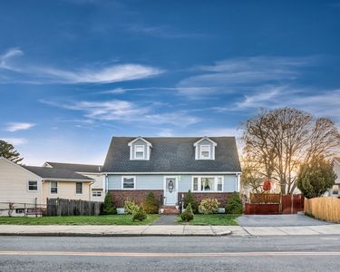 390 Malden St, Revere, MA, 02151