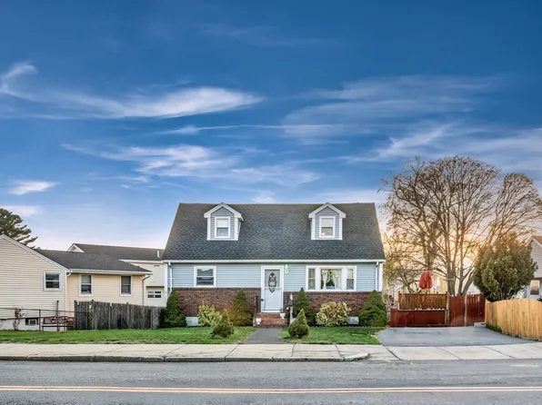 390 Malden St, Revere, MA 02151