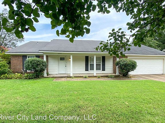 2nd image of 3256 Eastdale Ln
