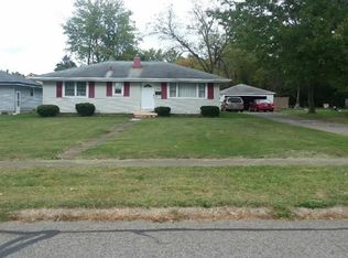 304 Sunset Dr, Cortland, OH