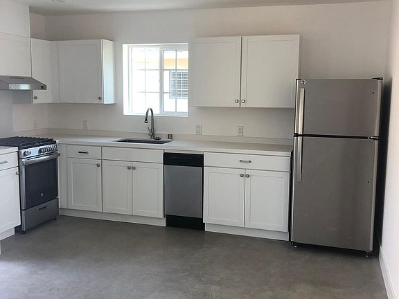 4th image of 7215 N Maynard Ave