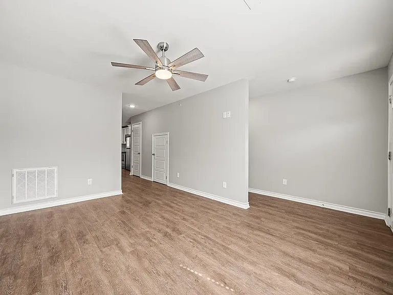 Springwood Townhomes — Photo 11