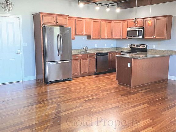 3rd image of 11 Vila St #306