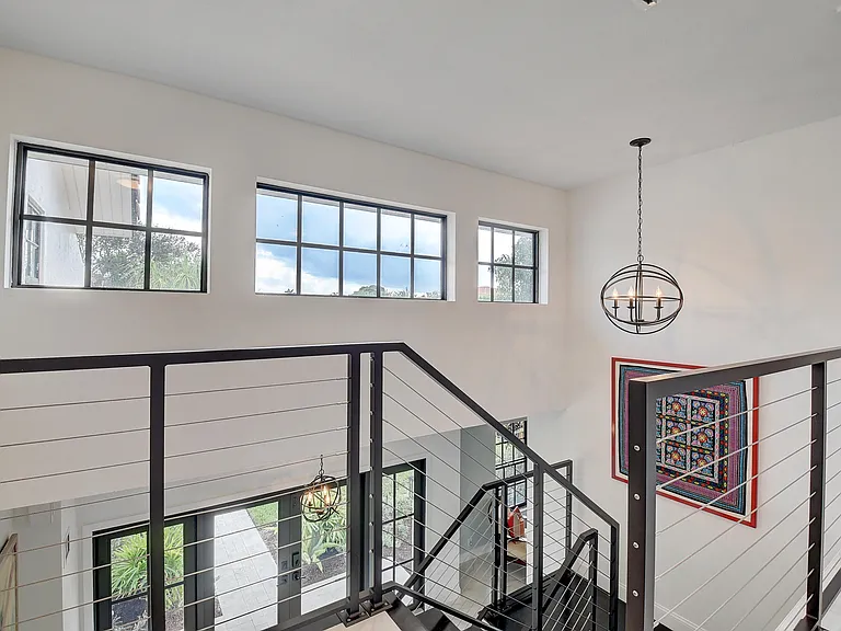 399 SW 15th St — Photo 28