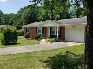 185 Green Meadows St, Beechmont, KY 42323