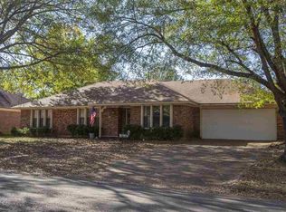 320 34th St SE, Paris, TX 75460