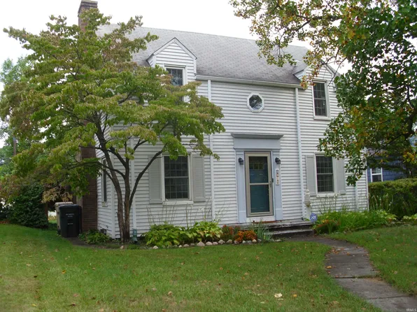 1321 E Victoria St, South Bend, IN 46614