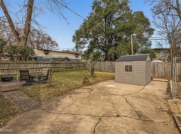 4th image of 846 Prospect St