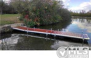 NEWER FLOATING DOCK INCLUDED