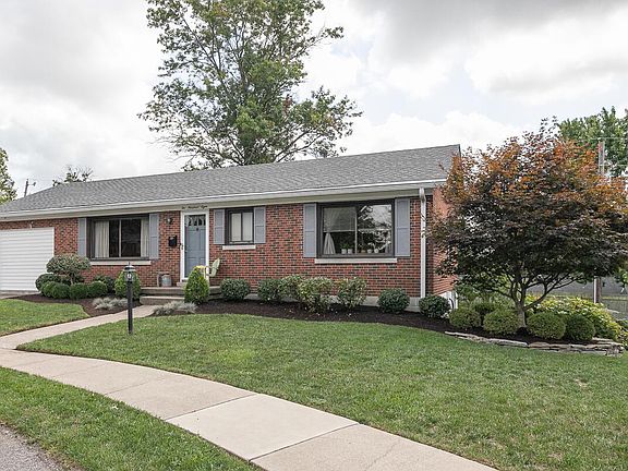 2nd image of 208 Cedar Ln